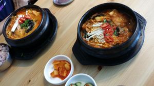 food at The Boneless Kitchen - 无骨厨房 in Central Singapore