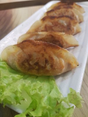 Fried dumpling at The Boneless Kitchen - 无骨厨房 in Central Singapore