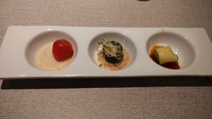 Starter at elemen 元素 - Millenia Walk in Central Singapore
