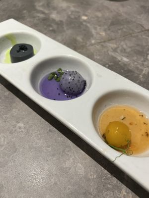 There’s a sequence to follow for best tasting   at elemen 元素 - Millenia Walk in Central Singapore