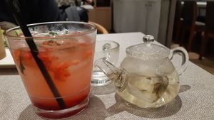 Strawberry Basil Lemonade and tea at elemen 元素 - Millenia Walk in Central Singapore