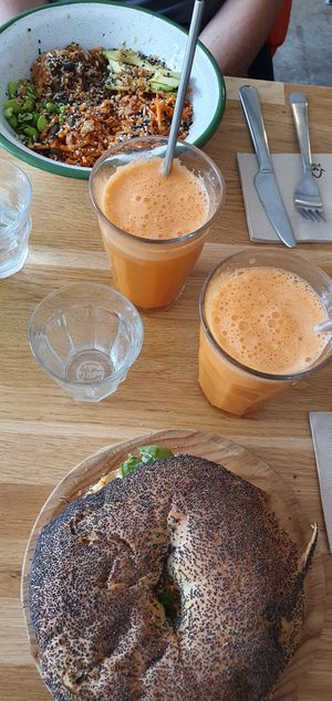  at ÖST café in Besancon