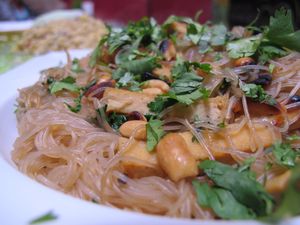 Munay Thai with rice noodles that came with tofu, onions, peanuts, cilantro, and soy sauce at Casa Munay in Buenos Aires