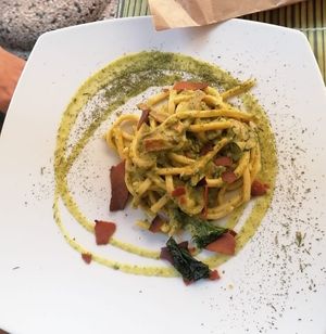Spaghetti alla Nerano con mopur croccante at Cavoli Nostri in Naples