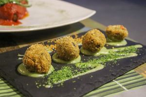 fried rice balls at Cavoli Nostri in Naples