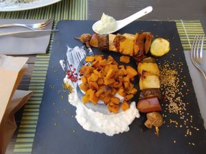 Tofu, tempeh and seitan skewers at Cavoli Nostri in Naples