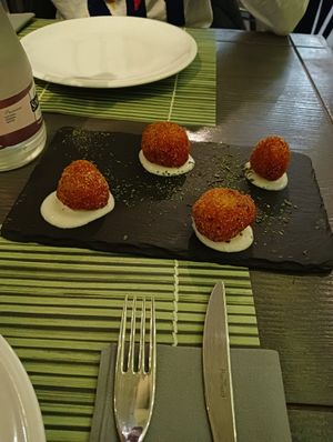  at Cavoli Nostri in Naples