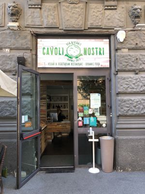 Outside  at Cavoli Nostri in Naples