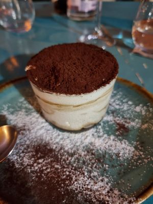 Tiramisu at Cavoli Nostri in Naples