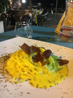 Lemon pasta with „bacon“ - yummy! at Cavoli Nostri in Naples