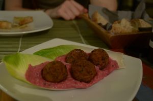 Meat Balls with beet hummus (starter) at Cavoli Nostri in Naples