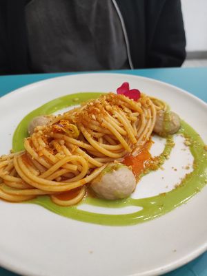Spaghettini at Cavoli Nostri in Naples