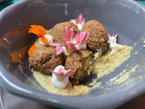  at Cavoli Nostri in Naples