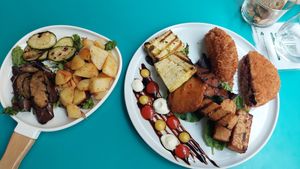  at Cavoli Nostri in Naples