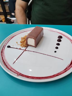 White chocolate and berry cremolo at Cavoli Nostri in Naples