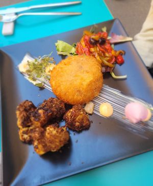 Quinoa Burger at Cavoli Nostri in Naples