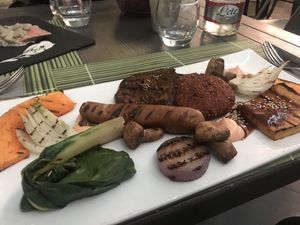 grilled plate at Cavoli Nostri in Naples