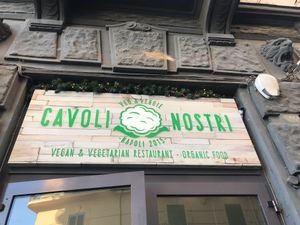 Locale at Cavoli Nostri in Naples