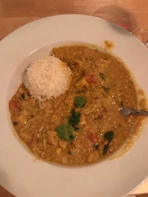 Lentils curry at Le Soixante 5 in Levis