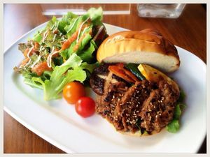 veggie burger at Los Angeles in Kanazawa in Kanazawa
