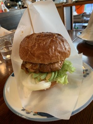 Truffle cheeze Burger 🍔  at Los Angeles in Kanazawa in Kanazawa