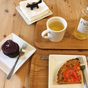 everyone is so good! at Green Bakery in Taipei