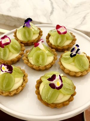 Vegan fruit tart at Green Bakery in Taipei