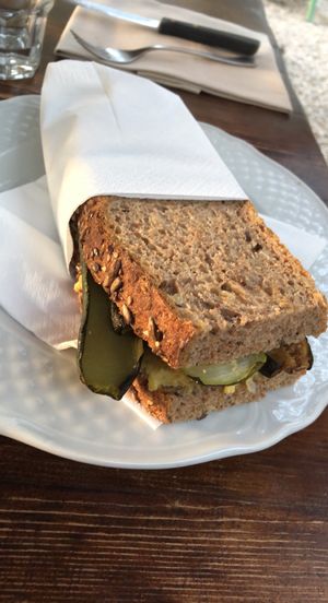 Panino Bellino (grilled zucchini, hummus, spices)  at Orti di Mare in Capoliveri