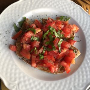 Bruschetta at Orti di Mare in Capoliveri