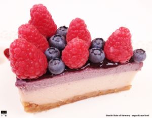 Shaolin State of Harmony - vegan & raw food 
RAW CHEESECAKE: 'QUEEN OF HEART' at Shaolin State of Harmony in Milan