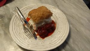 Dessert of the day at Botanica Lab in Bologna