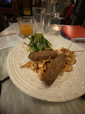 Smoked jackfruit with topinambour   at Botanica Lab in Bologna