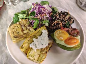 Buddha Bowl at Botanica Lab in Bologna