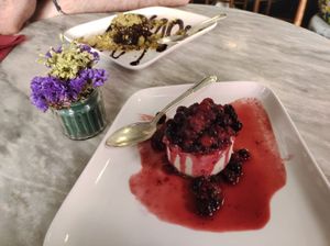 Cheesecakes at Botanica Lab in Bologna