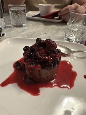 Vegan chocolate cheesecake with red fruitt  at Botanica Lab in Bologna