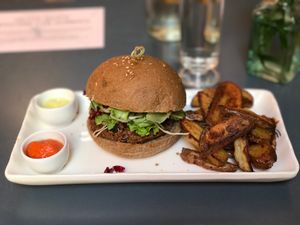 Quinoa burger at Botanica Lab in Bologna