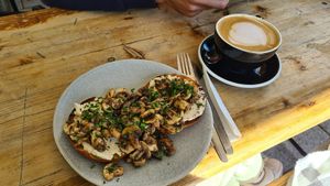 Mushroom bagel at Rawberry in Winchester