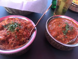 Voor mij vegan. Voor Hubbie niet  at Maharaja in Ljubljana