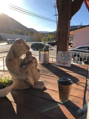 Mountains view from outside seating at The Red Dot Vegetarian Kitchen in Frazier Park