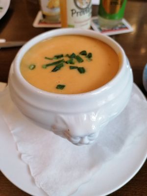 Süsskartoffelsuppe mit Ingwer at Henry's in Bietigheim-bissingen