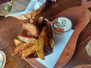 Potato wedges at Public Bar & Vegan Kitchen in Bled