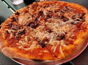 Vegan pizza with vegan cheese and veggies  #Veganuary at American Flatbread in Canton
