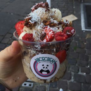 Chocolate peanut butter cup  at Nicecream - Elmegade in Copenhagen