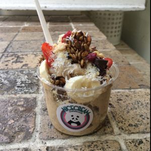 Peanut butter bowl at Nicecream - Elmegade in Copenhagen