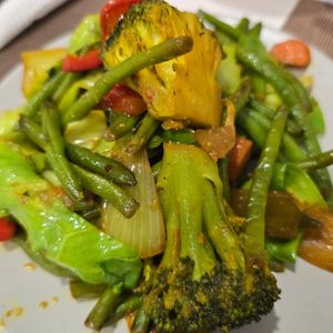 Sautéed vegetables at Pausa Util in Braga