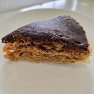 Chocolate cookie cake at Pausa Util in Braga