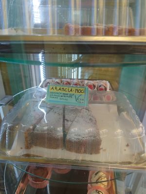 Vegan orange and walnuts cake at Gelateria Italia in Rovinj