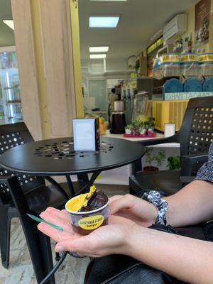 Mango & dark chocolate combination (very tasty) at Gelateria Italia in Rovinj