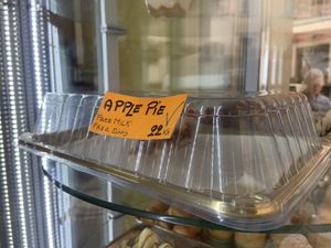 Vegan baked goods at Gelateria Italia in Rovinj