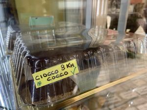 Vegan baked goods at Gelateria Italia in Rovinj